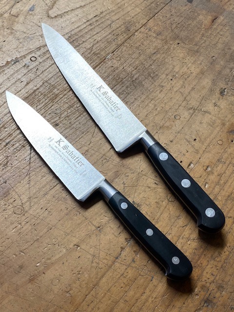 Couteau à jambon alvéolé 33 cm - Tom Press